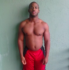 Dube Roseme natural bodybuilder